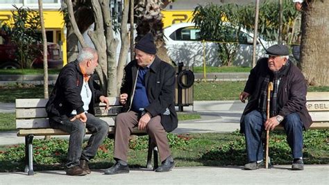 Cumhuriyet Tarihinde Bir İlk: Türkiye'nin Yaşlı Nüfus Oranı Hiç Bu Kadar Yüksek Olmamıştı